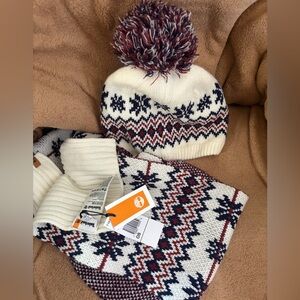 Timberland Knit Scarf and Hat Set